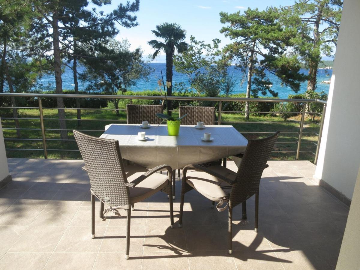 Apartment Prejac By The Beach Malinska Rom bilde